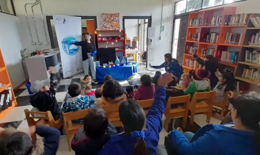 Con cuentacuentos niñas y niños de Los Ríos aprendieron sobre el cuidado del agua 