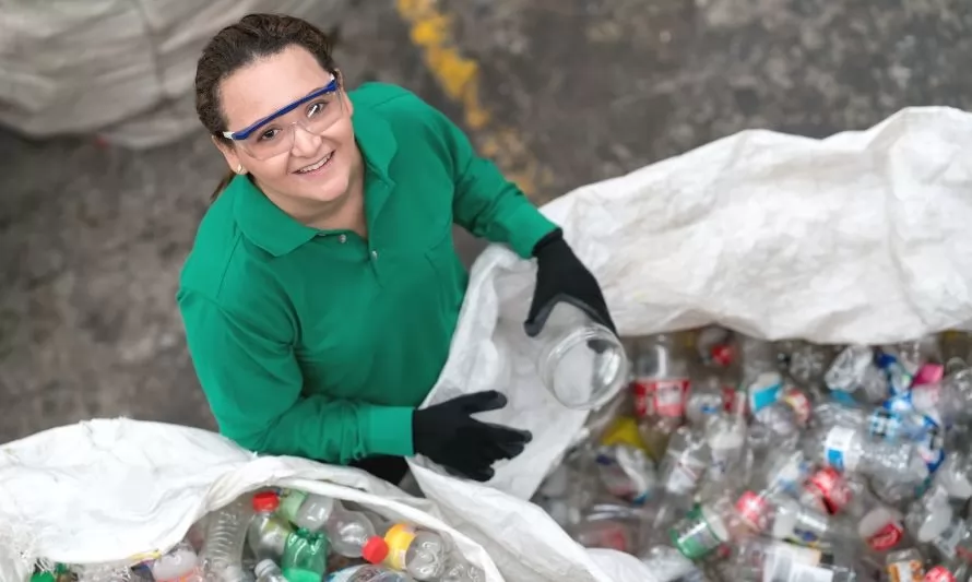 Conoce el rol de los recicladores de base en la implementación de la Ley REP