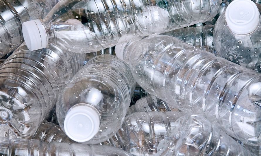 Ley de plásticos de un solo uso: lo que necesitas saber de la nueva fase que comenzará en agosto