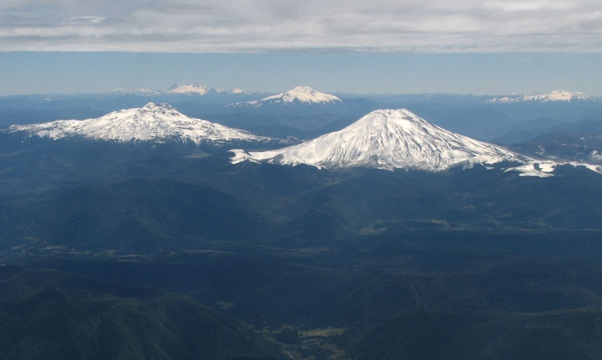 UACh destaca en producción científica sobre Los Andes del sur de Chile